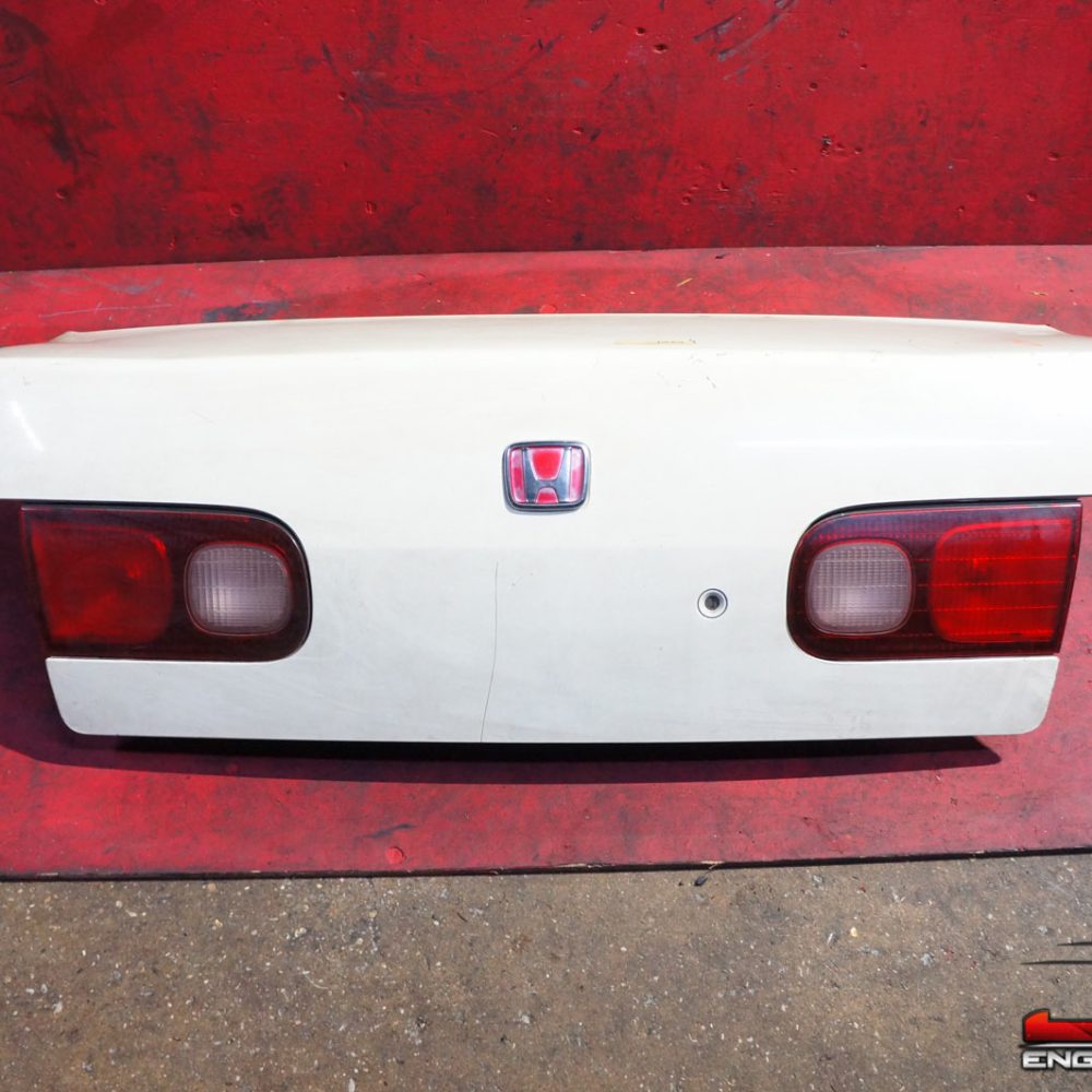 JDM 92-01 ACURA INTEGRA 4-DOOR TRUNK WHITE
